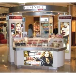 11-La-Parfumerie-Stand-Rimmel-Galeria-sPacifico